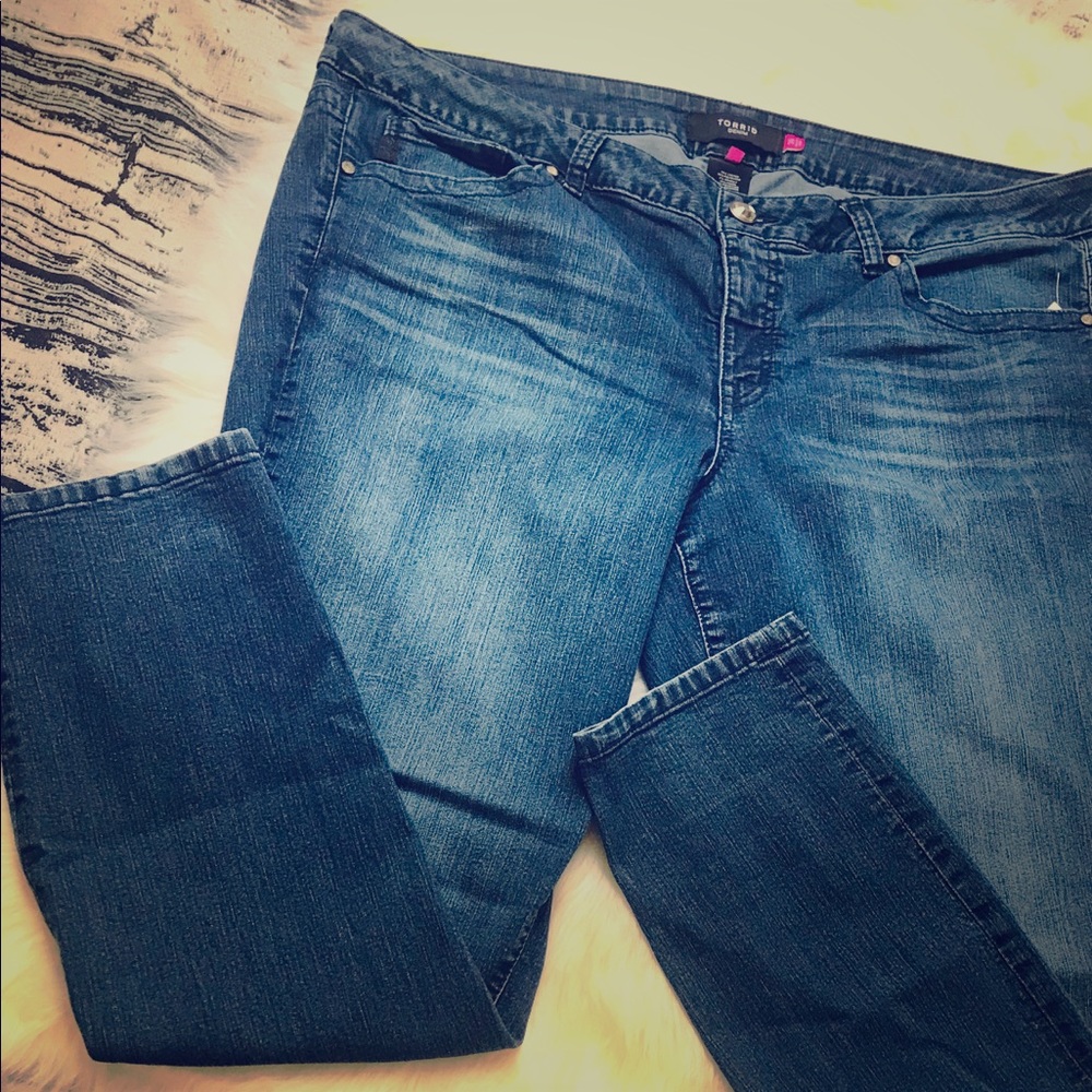 PLUS:Torrid Straight Jeans